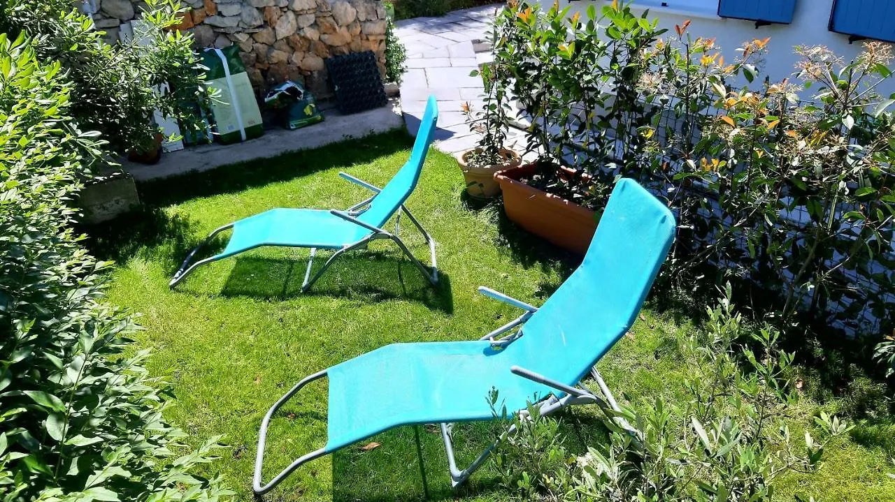 Sea-Esta 2 Apartment Valun
